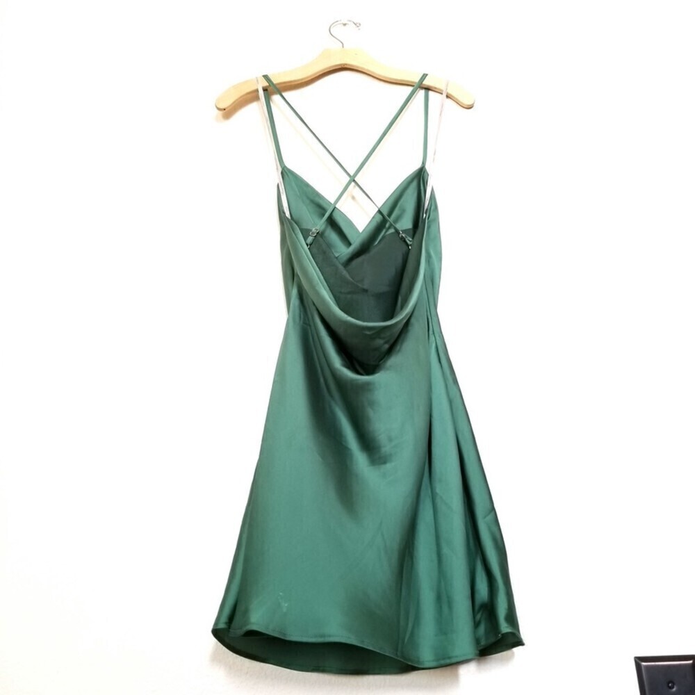 NWT Lovers and Friends Boa Cowl Neck Slip Mini Dress Emerald Green Satin Small - Picture 7 of 7